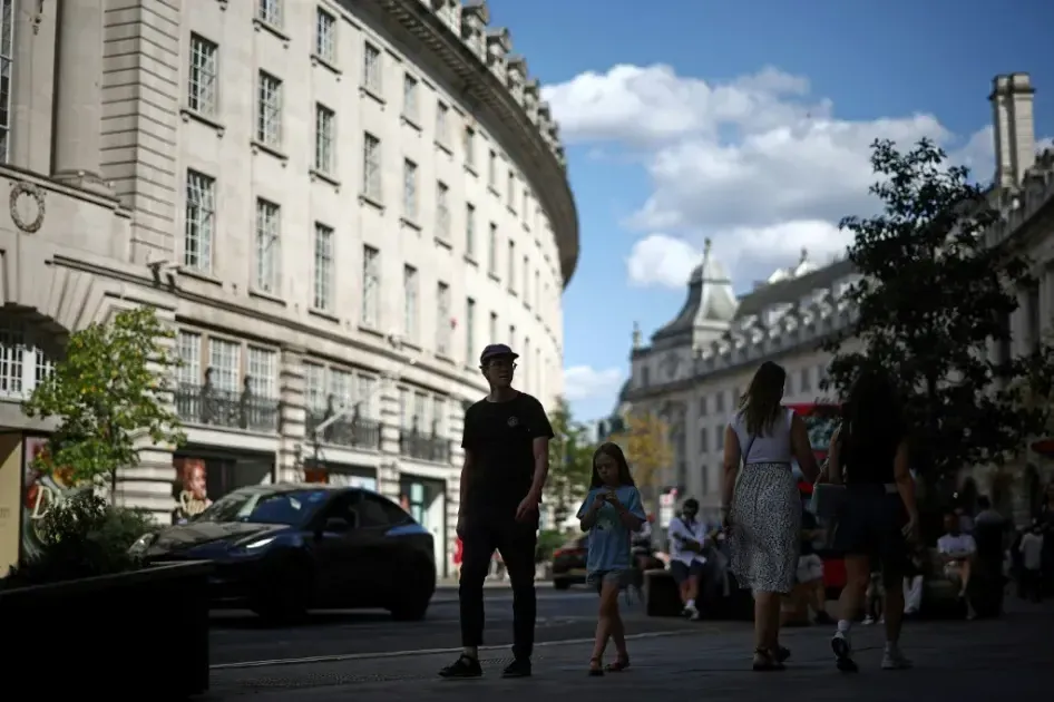 La economía británica registra un crecimiento mínimo en agosto